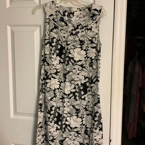 Croft & Barrow black & white sleeveless dress